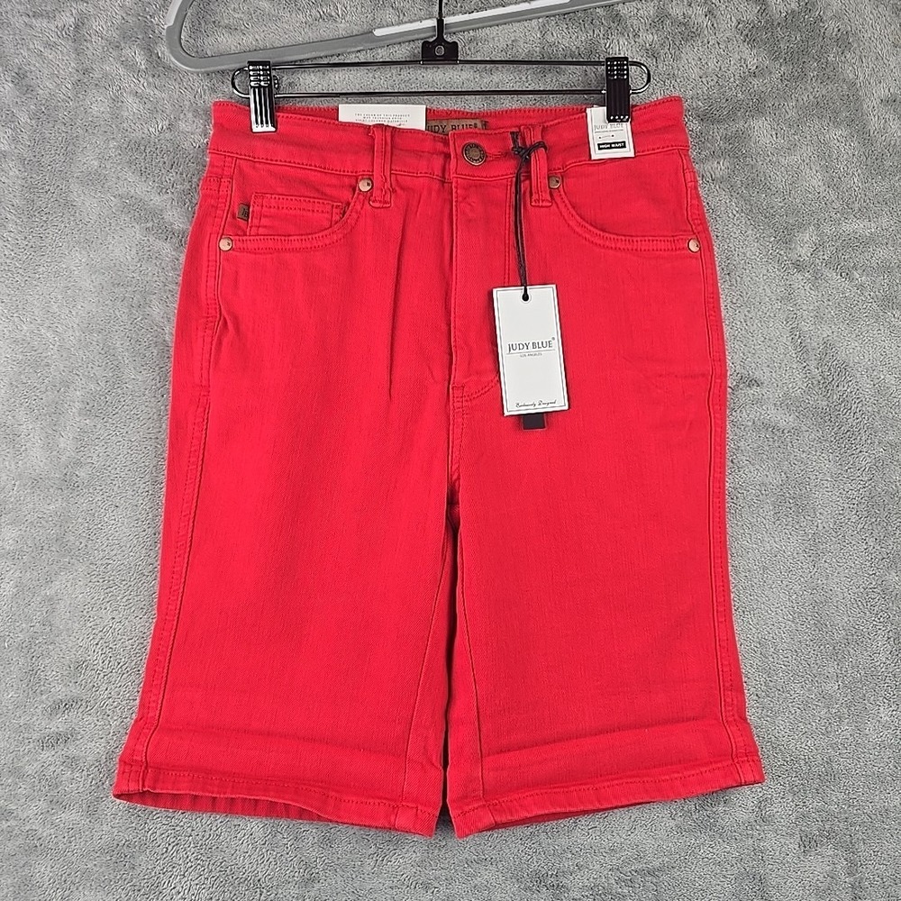 Judy Blue Tummy Control Bermuda Shorts Womens Size Medium Red Hi Rise Denim‎ NWT
